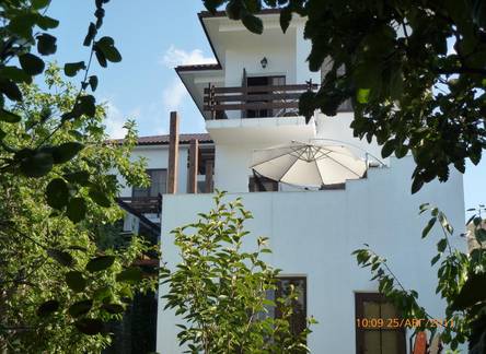 Отель Uyut Guest House