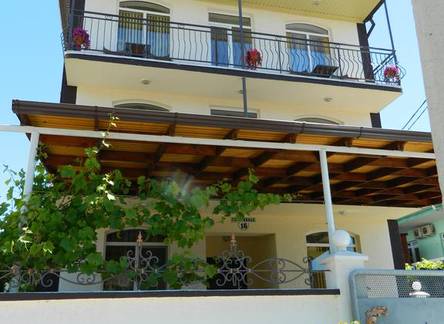 Отель Guesthouse Yuzhanka