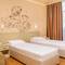 Отель Hotel City Plaza