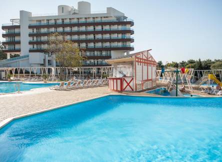 Отель Alean Family Resort & Spa Biarritz