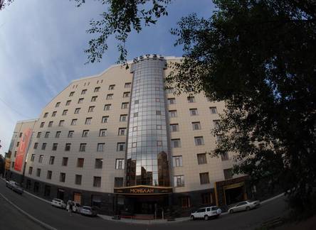 Отель Monblan Hotel