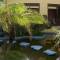 Отель Oasis Hotel