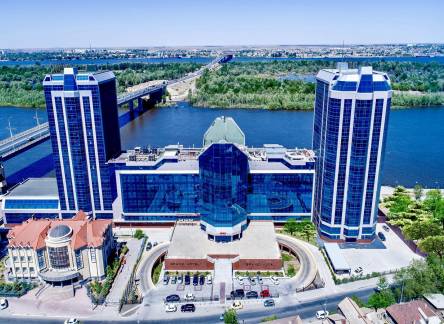 Отель Marins Grand Hotel Астрахань