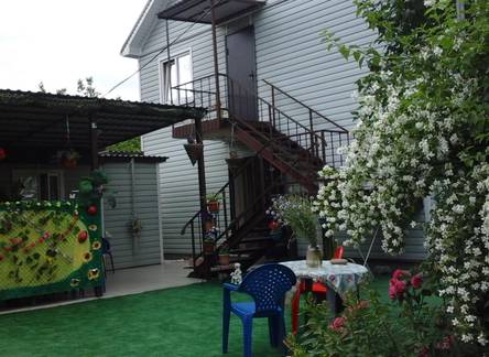 Отель Guest House Vishnevaya 28a