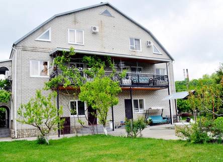 Отель Guest House Dolphin