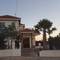 Отель Sea Breeze Holiday Villas