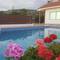 Отель Sea Breeze Holiday Villas