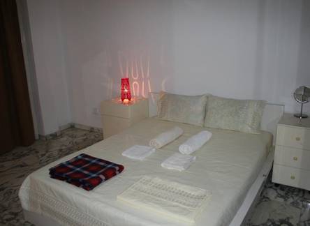 Отель OXI Square Apartments