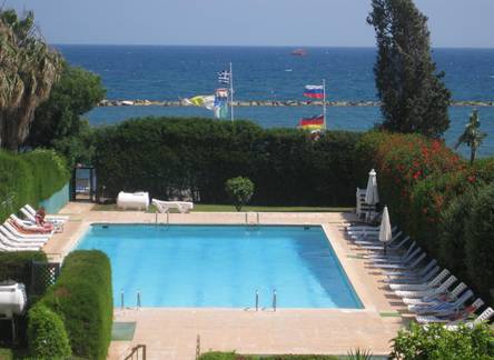 Отель River Beach Apartment