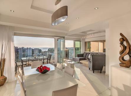 Отель Panorama Sea View Apartment