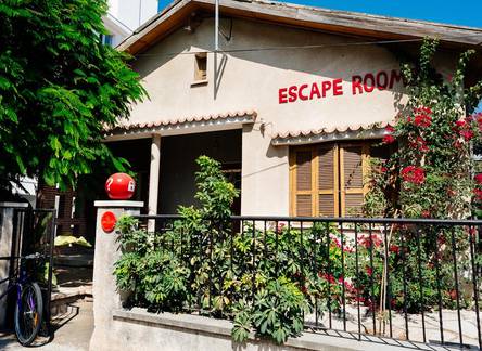 Отель Escape and Relax