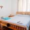 Отель Escape and Relax