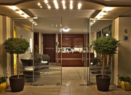 Отель Ikaros Apartments