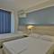 Отель Alarzo Rooms