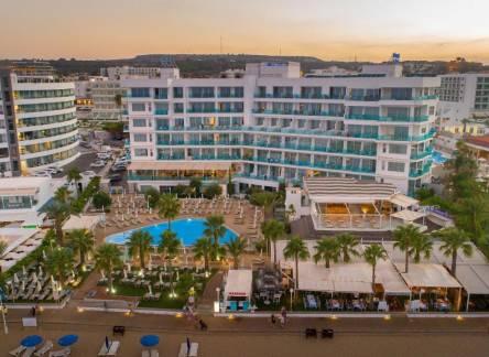 Отель Vrissaki Beach Hotel