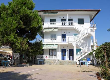 Отель Agapitos Apartments