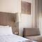 Отель Royalty Suites