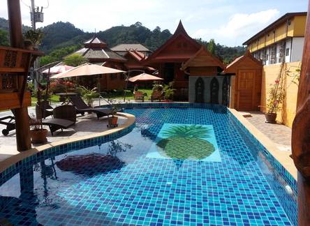 Отель Golden Teak Resort Baan Sapparot