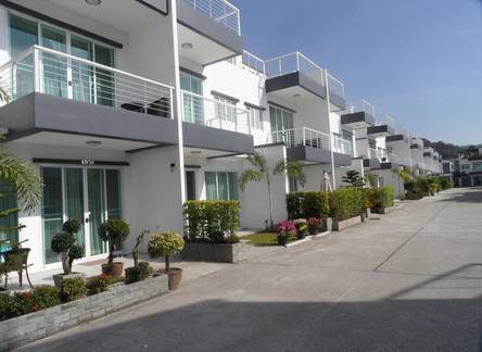 Отель Townhouse Kamala Phuket