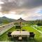 Отель Villa Paradesa by Lofty