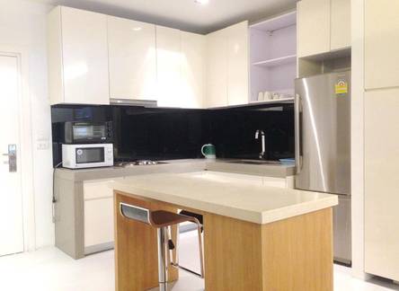 Отель Tree Residence Studio Apartment
