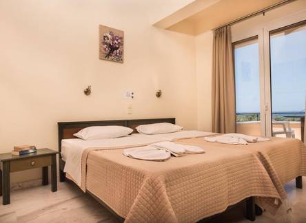 Отель Mythos Beach Hotel Apartments