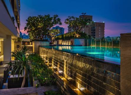 Отель Akyra Thonglor Bangkok