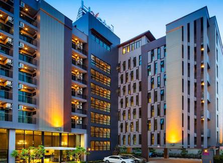 Отель Livotel Hotel Lat Phrao