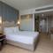 Отель Holiday Inn Express Bangkok Sukhumvit 11