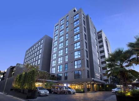 Отель Galleria 12 Sukhumvit Bangkok by Compass Hospitality