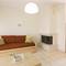 Отель Olive Tree Apartments
