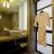 Отель Whispering Palms Beach Resort