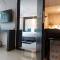 Отель Hotel Clover Asoke