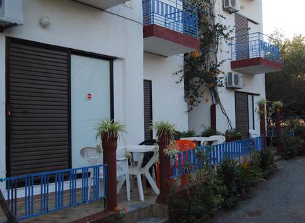 Отель Sailors Apartments