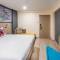 Отель Ibis Styles Bangkok Sukhumvit 50