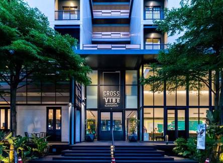 Отель Cross Vibe Bangkok Sukhumvit