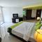 Отель Twin Hotel
