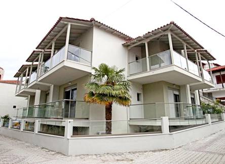 Отель Irida Apartments