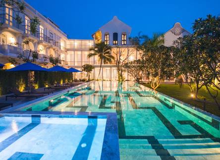 Отель Little Nyonya Hotel