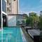 Отель Blu Monkey Hub and Hotel