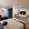 Отель Flipper House Hotel