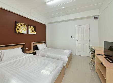 Отель B32 Apartment