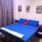 Отель Small Elephant Hostel