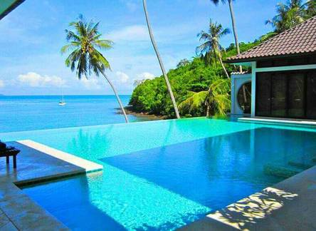 Отель Beach Front Luxury Hai Leng Villa