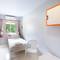 Отель Luna Guesthouse and Travel