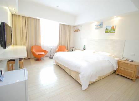 Отель Overseas Chinese Hotel