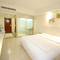 Отель Overseas Chinese Hotel