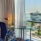 Отель Golden Sands Hotel Creek