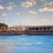 Отель Radisson Blu Hotel & Resort, Abu Dhabi Corniche