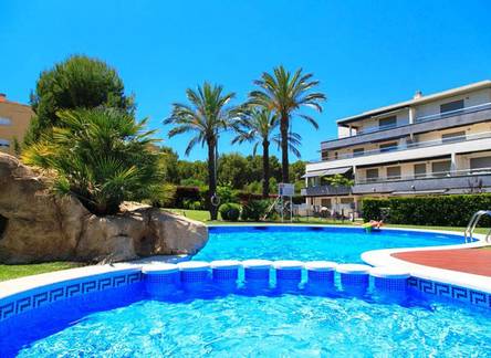 Отель UHC Salou Villa Family Complex